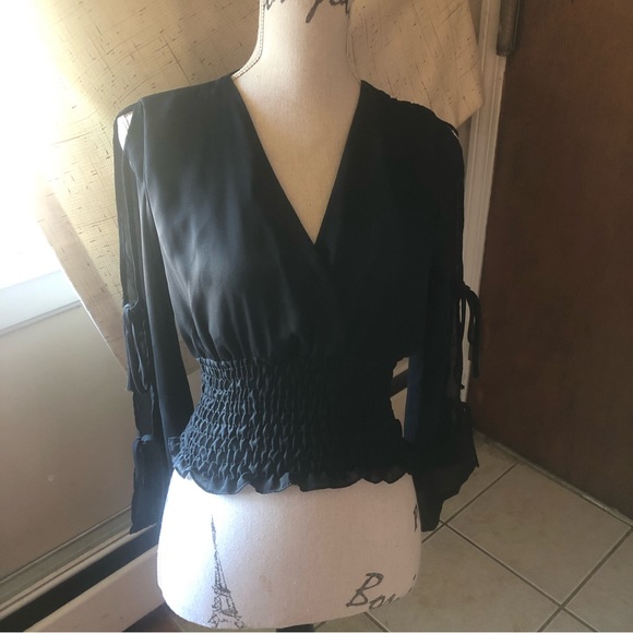 HALLOWEEN RAGE CLOTHING Women's Sexy Black Cold Shoulder LS Blouse Shirt Sz M - Picture 10 of 10